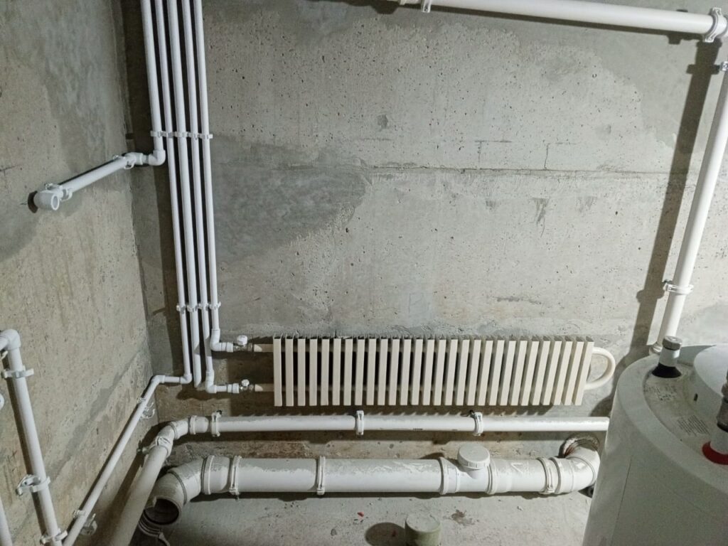 Обвязка труб водоснабжения